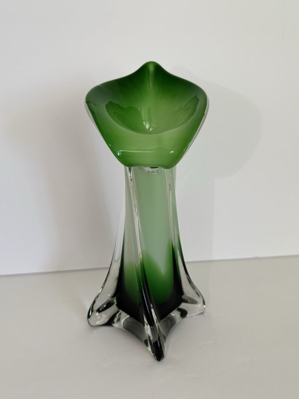 Vintage Murano Style Jack in the Pulpit Vase Calla Lilly Green & White 8”